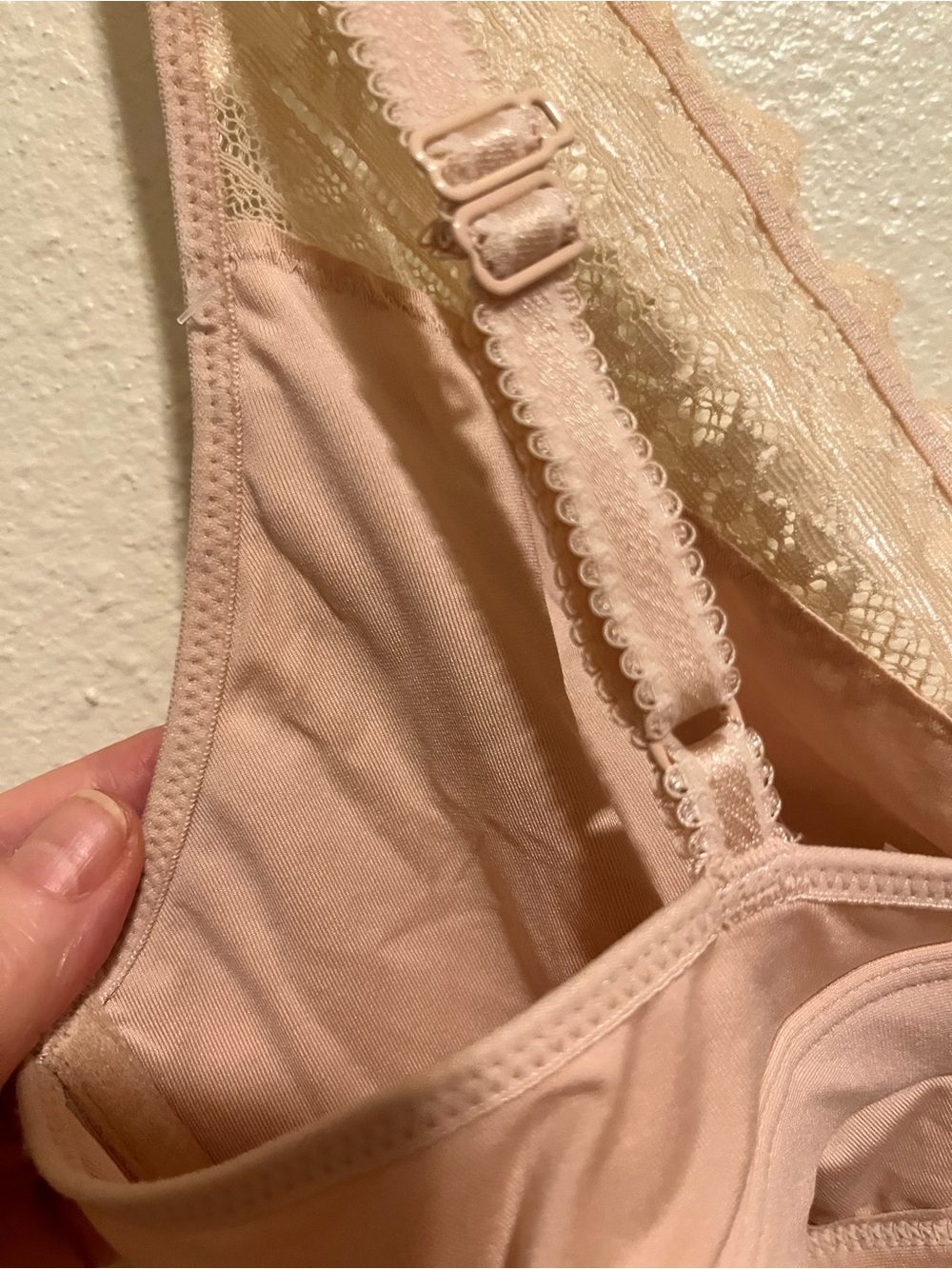 Wacoal Lace Trim Bralette in Nude Blush - Picture 3 of 5